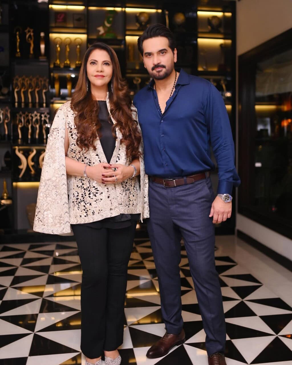 How Humayun Saeed’s Wife Rescued Him From A Crazy Fan