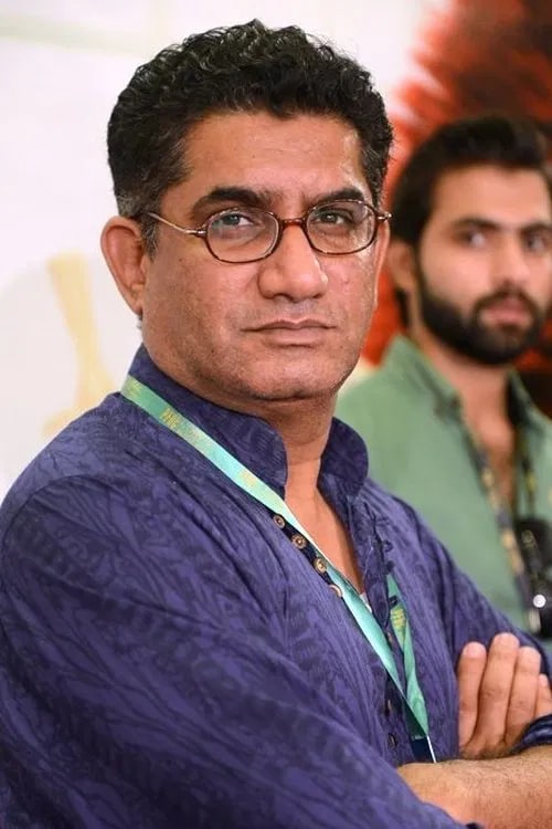 Khawar Riaz Calls Out pakistani Actresses On Award Shows