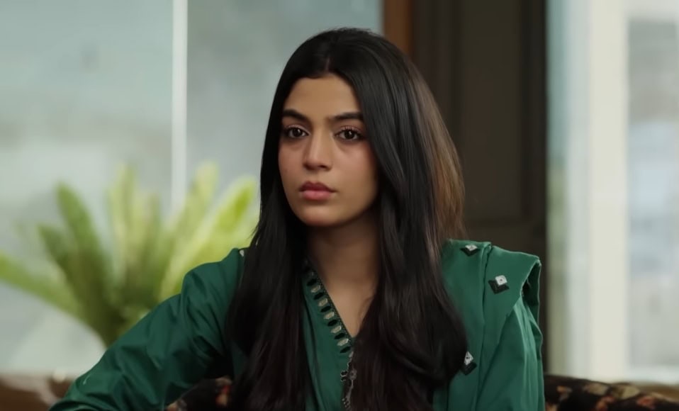 Mohra Episode 41 –  Viewers Troll Makers for Forgetting the Plot