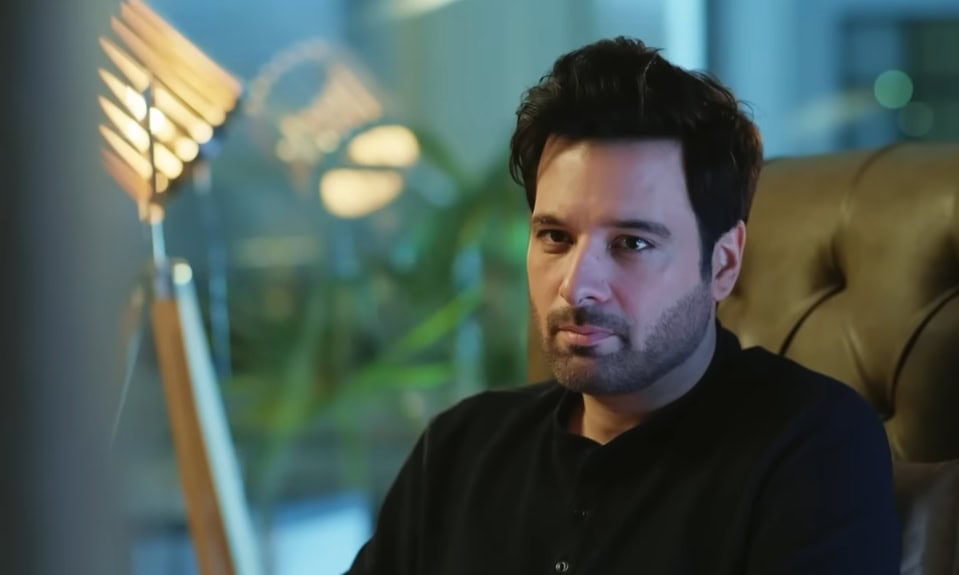 Mohra Episode 41 –  Viewers Troll Makers for Forgetting the Plot