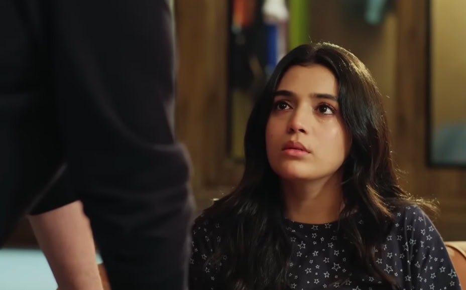 Mohra Episode 41 –  Viewers Troll Makers for Forgetting the Plot
