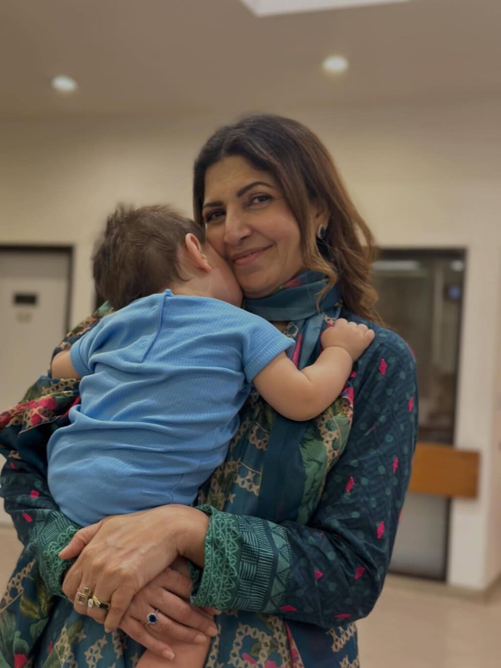 Shagufta Ejaz’s Beautiful Pictures With Her Family