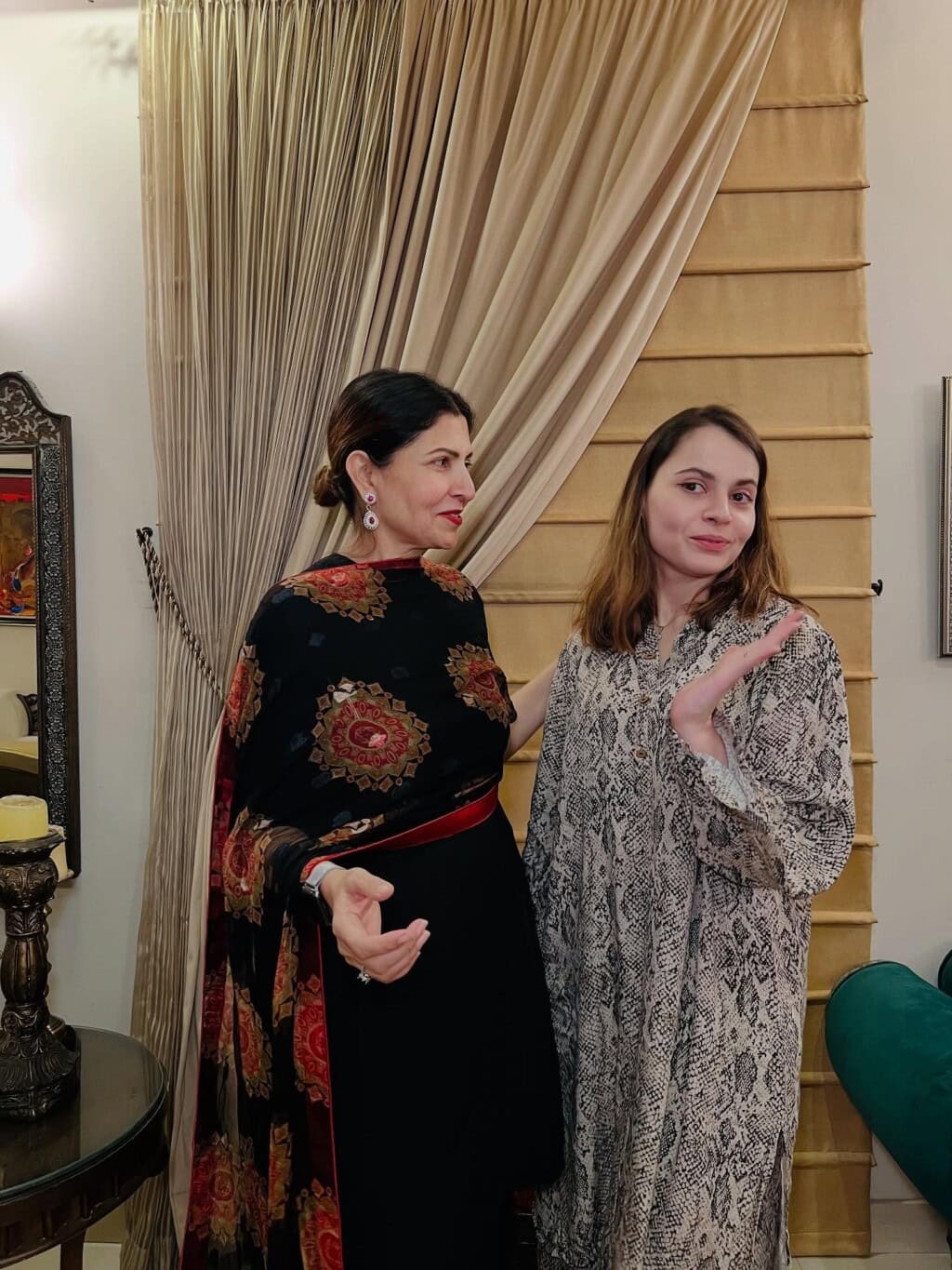 Shagufta Ejaz’s Beautiful Pictures With Her Family