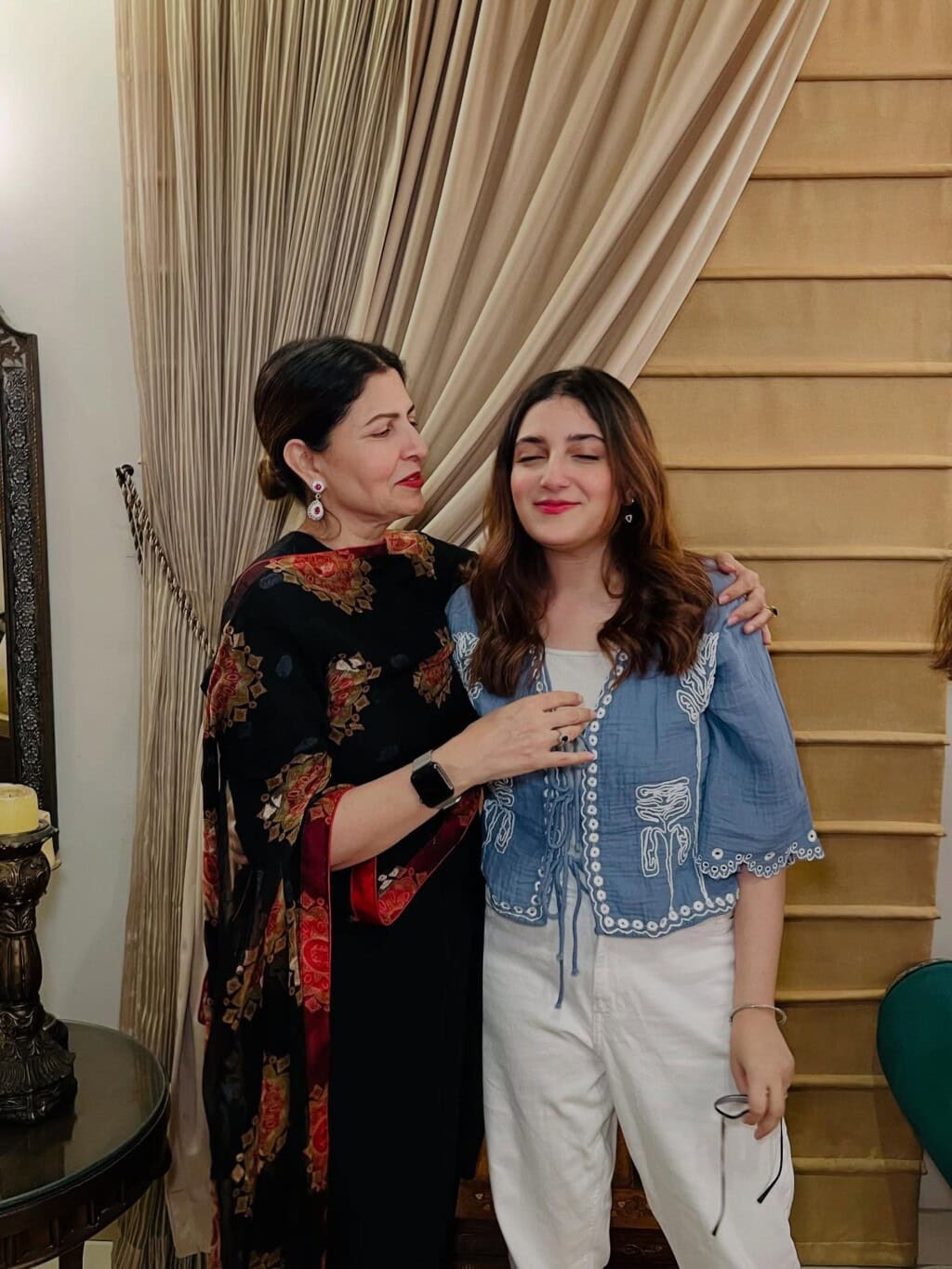 Shagufta Ejaz’s Beautiful Pictures With Her Family