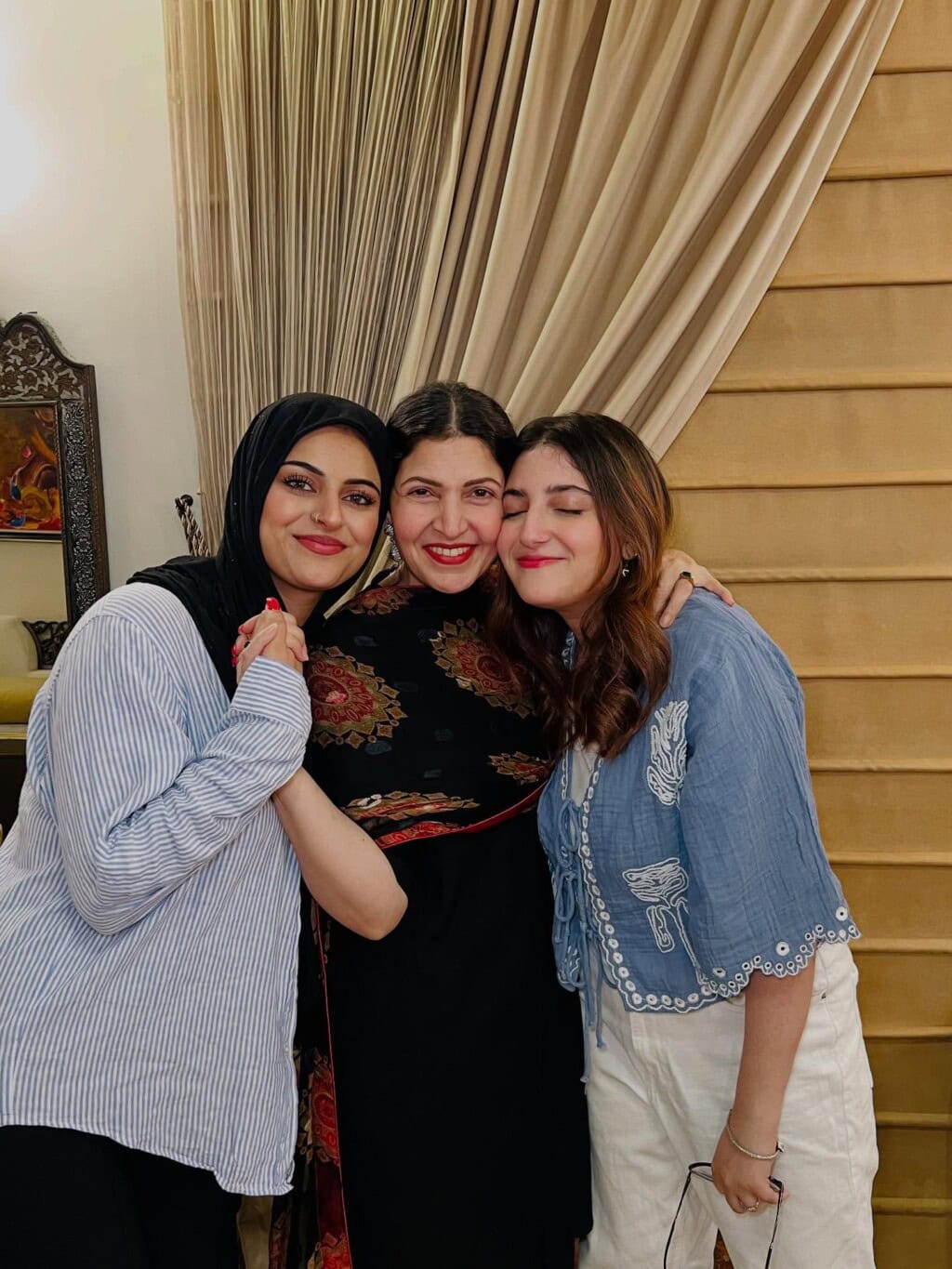 Shagufta Ejaz’s Beautiful Pictures With Her Family