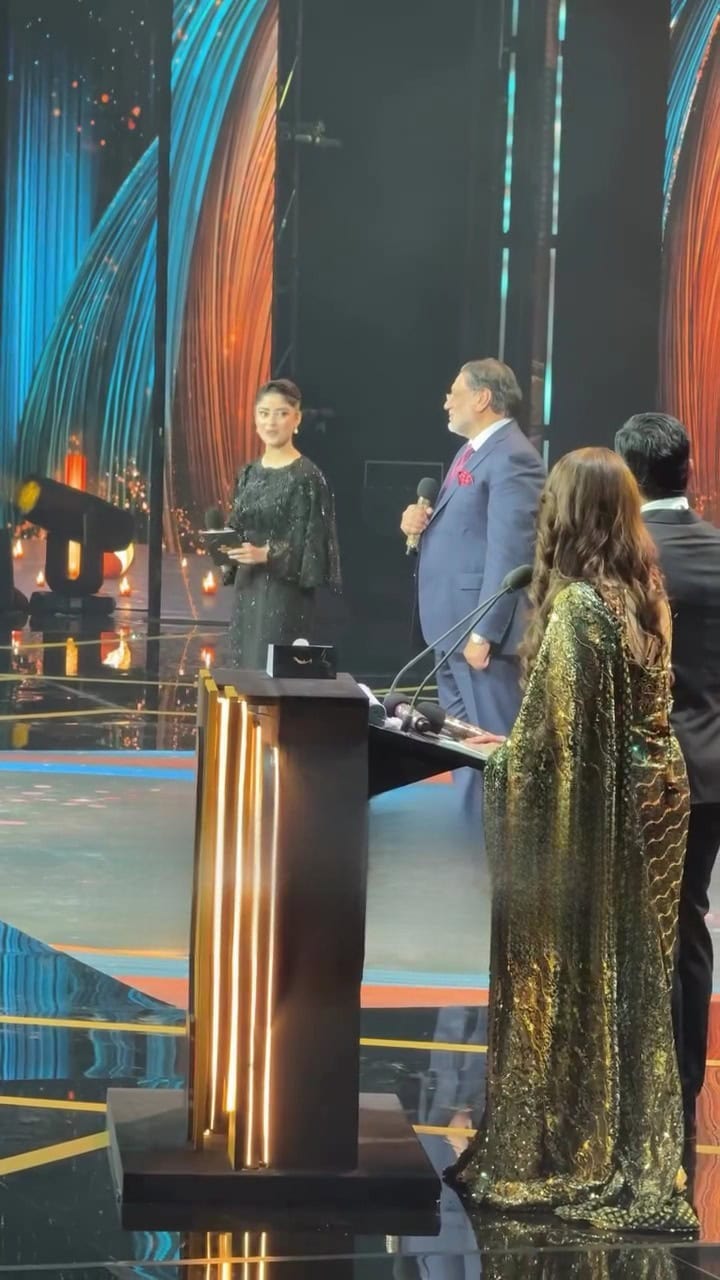 Sajal Aly & Yasir Hussain Argument At Hum Awards