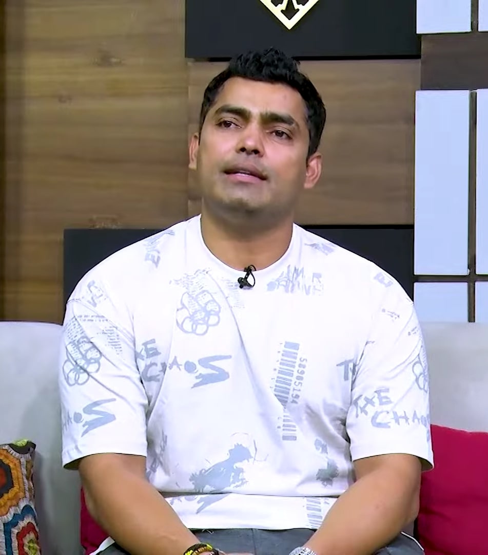 Umar Akmal Says Waqar Younis Is Jealous Of Him