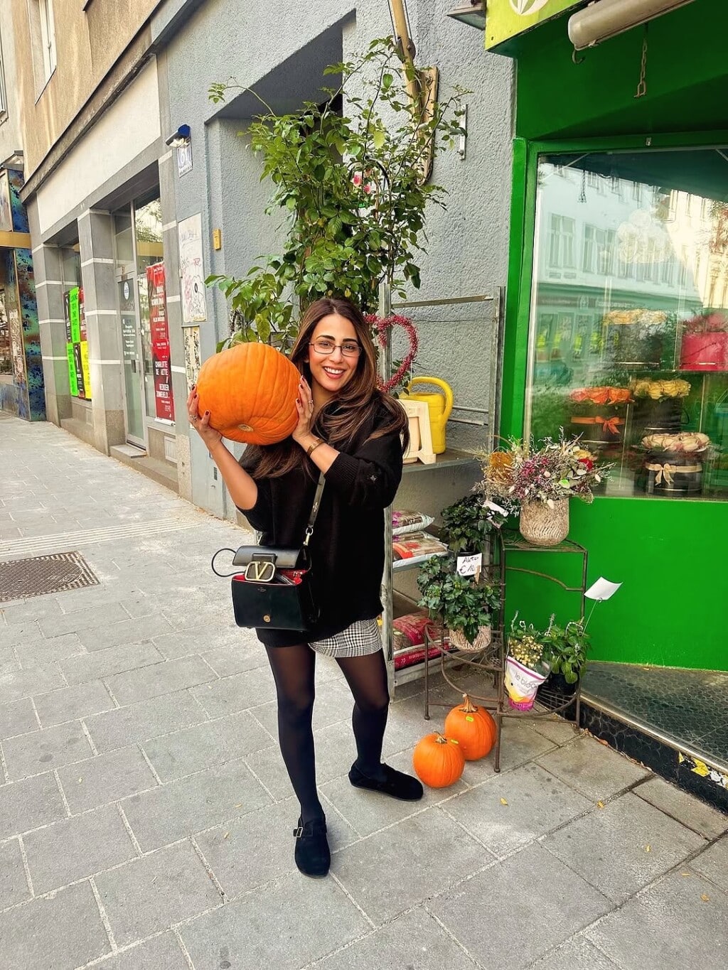 Ushna Shah’s Bold Vacation Outfit in Vienna Trolled
