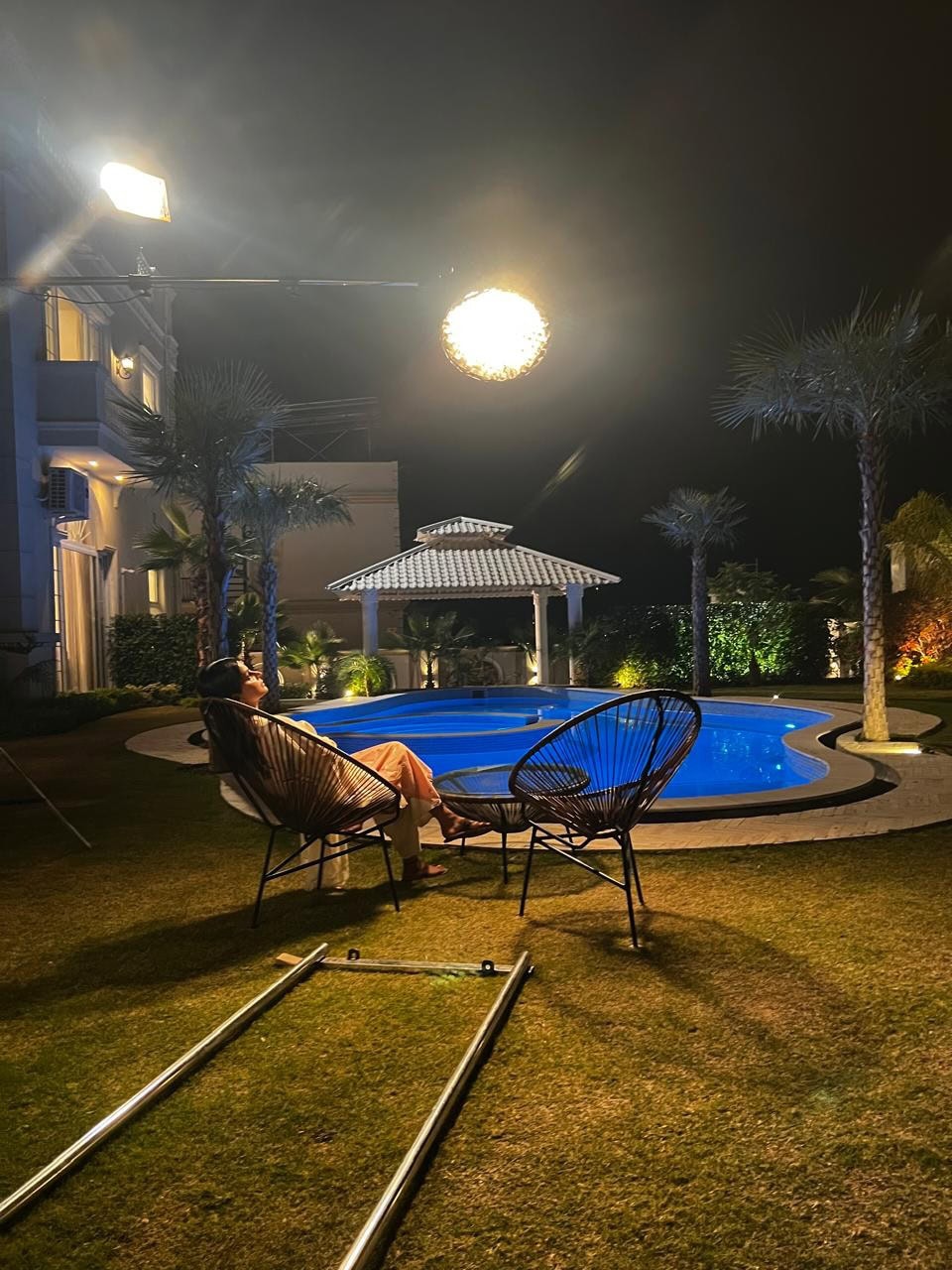 Saba Qamar Bids Emotional Farewell To Pamaal With BTS