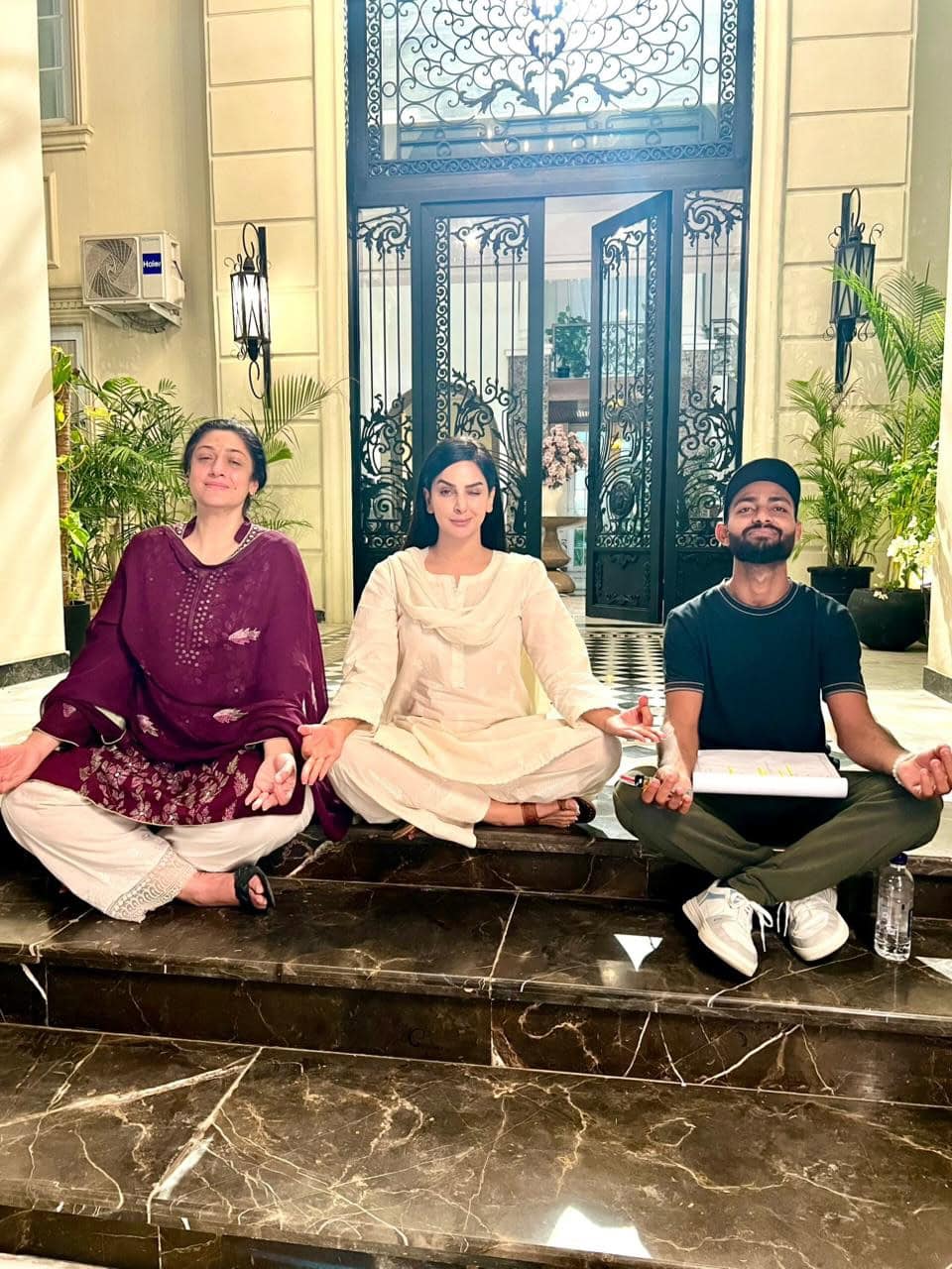 Saba Qamar Bids Emotional Farewell To Pamaal With BTS