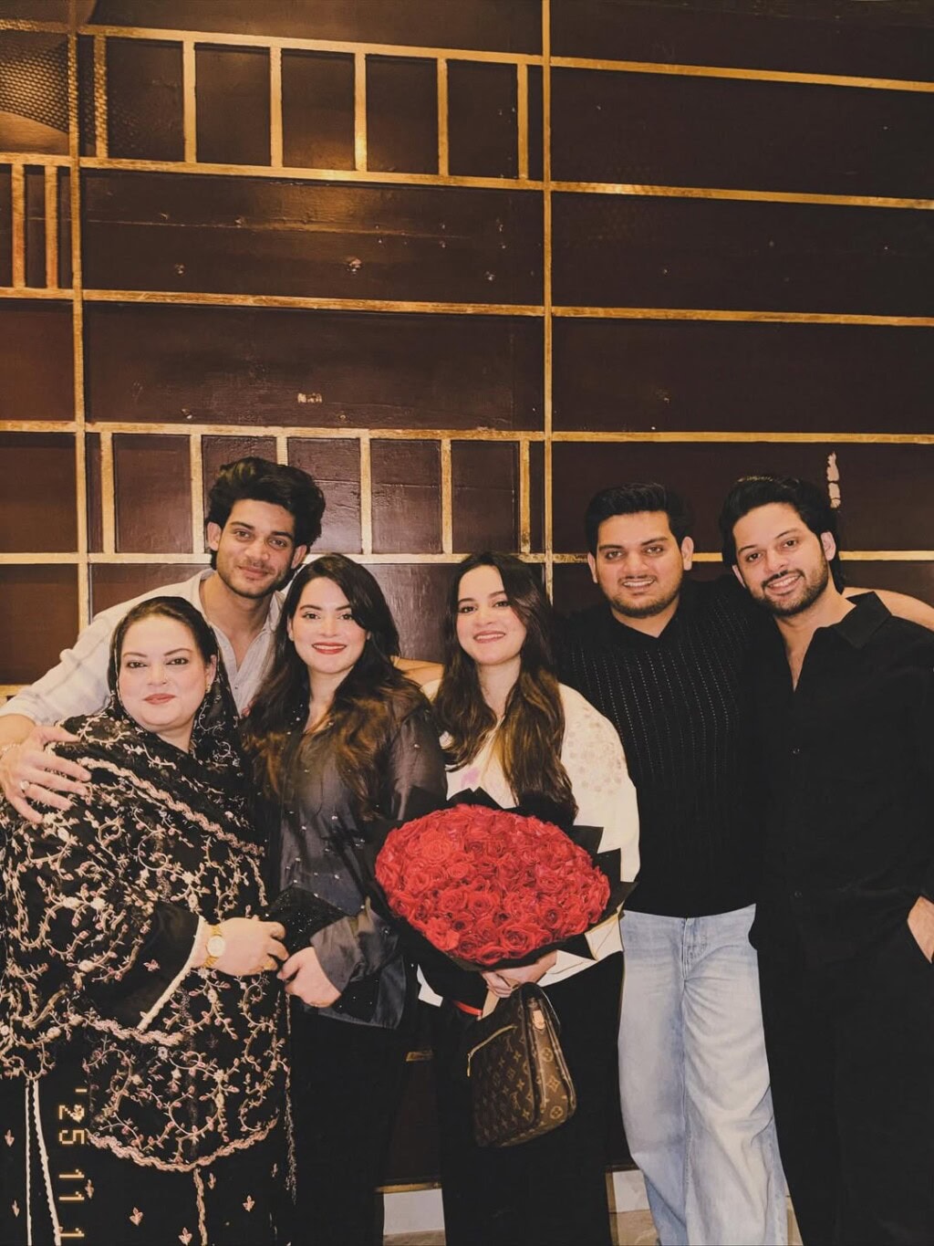 Aiman Khan & Minal Khan Celebrate 27th Birthday Together