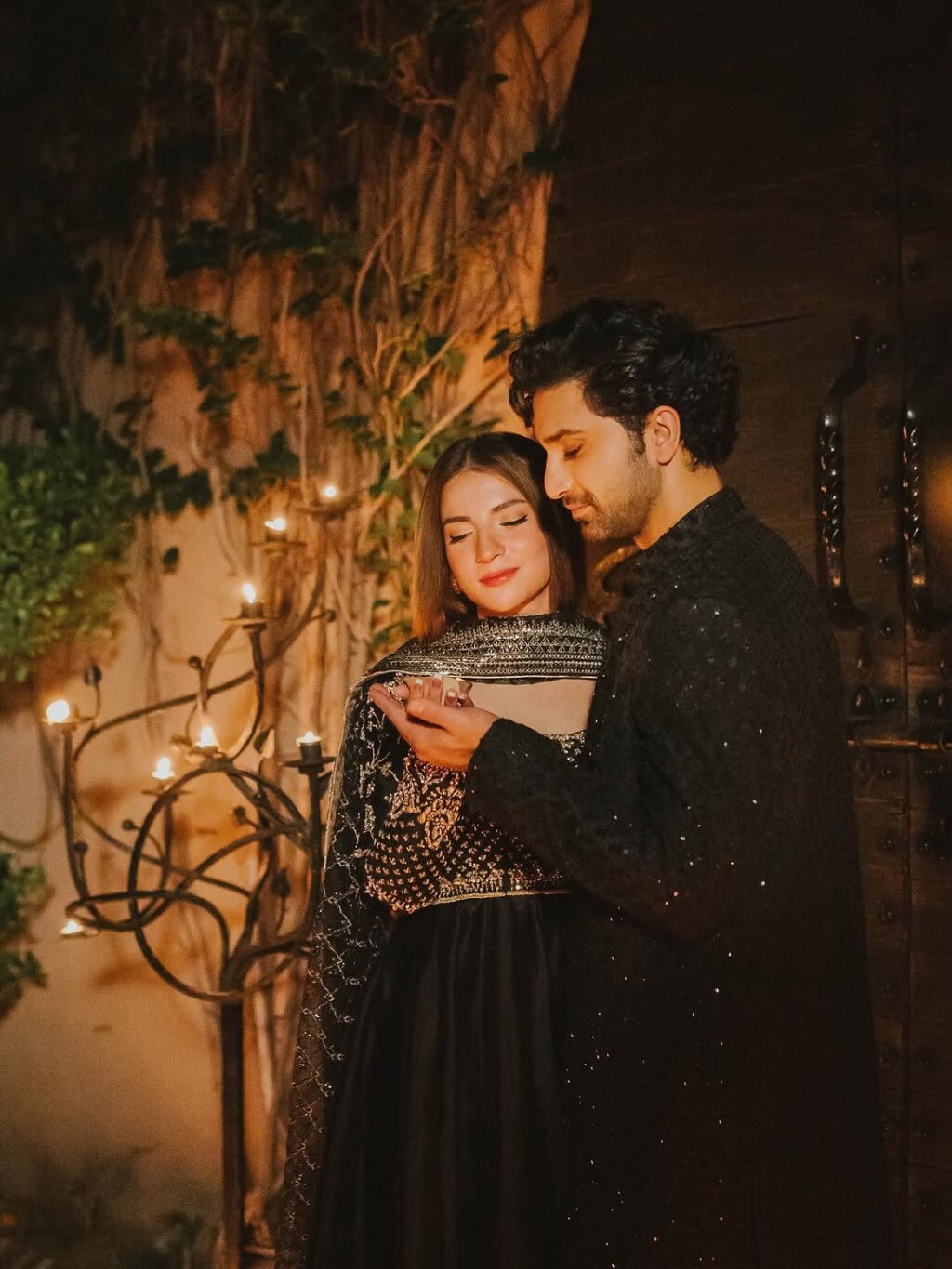 Fans Want Dananeer Mobeen & Ahad Raza Mir to Marry