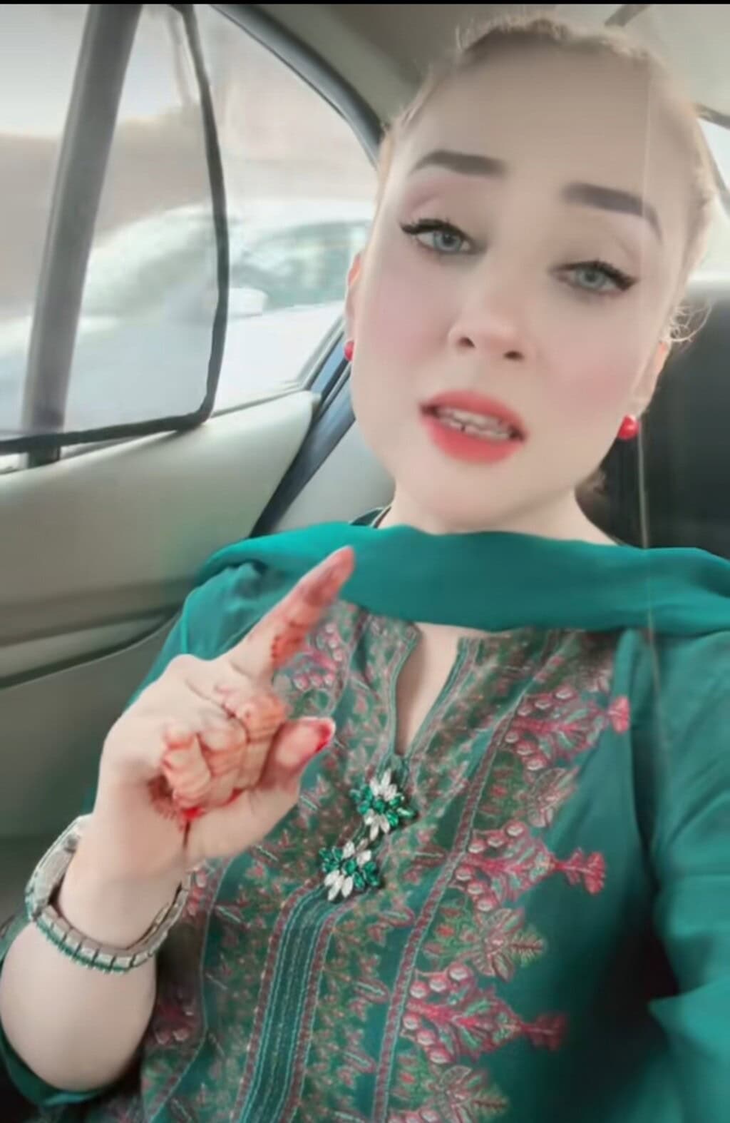 Dr Nabiha Ali Khan’s Replies to Maulana Tariq Jamil’s Son