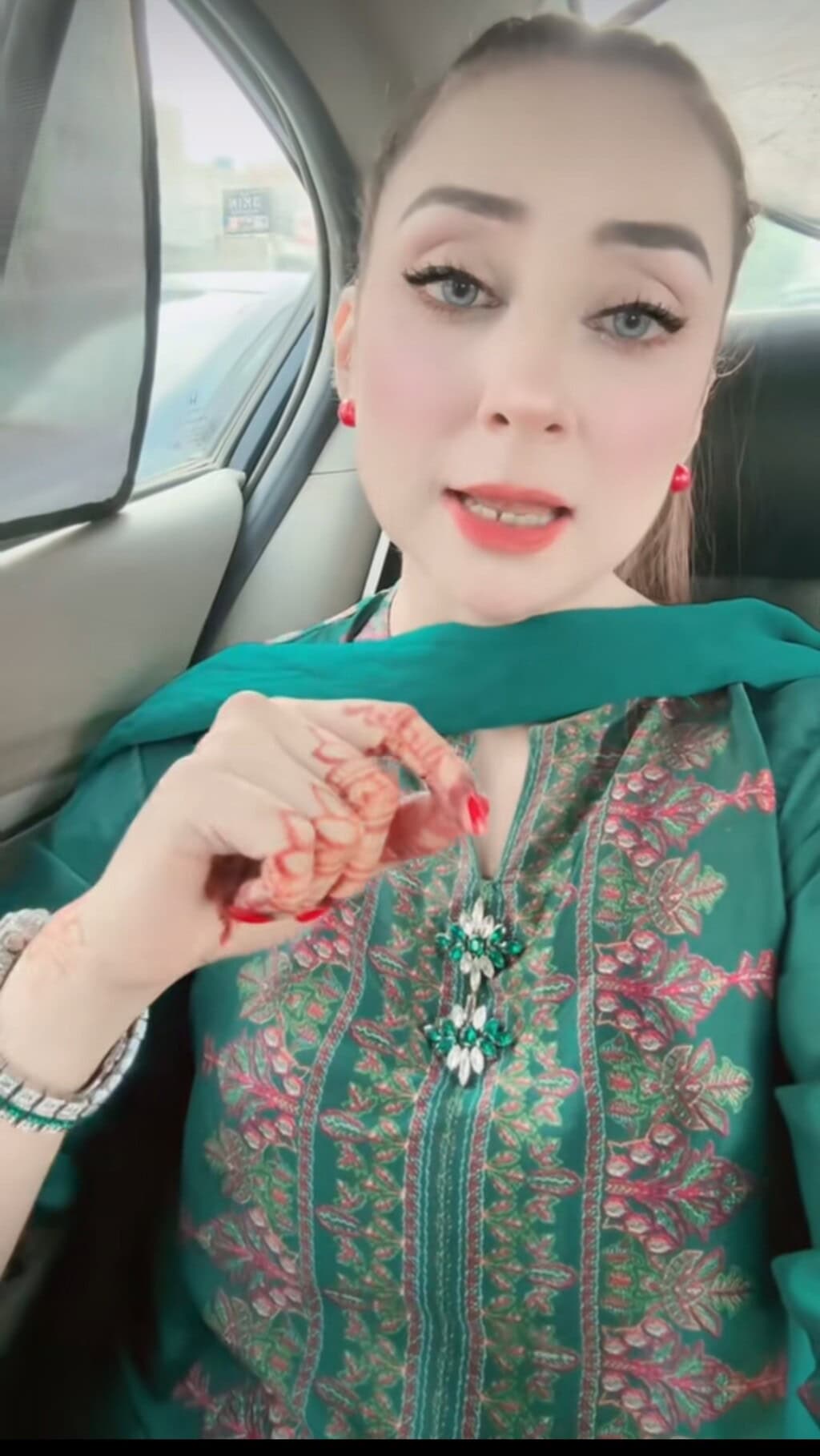 Dr Nabiha Ali Khan’s Replies to Maulana Tariq Jamil’s Son