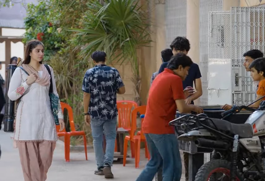 Nadia Khan Isn’t Happy With Durefishan’s Styling in Sanwal Yaar Piya