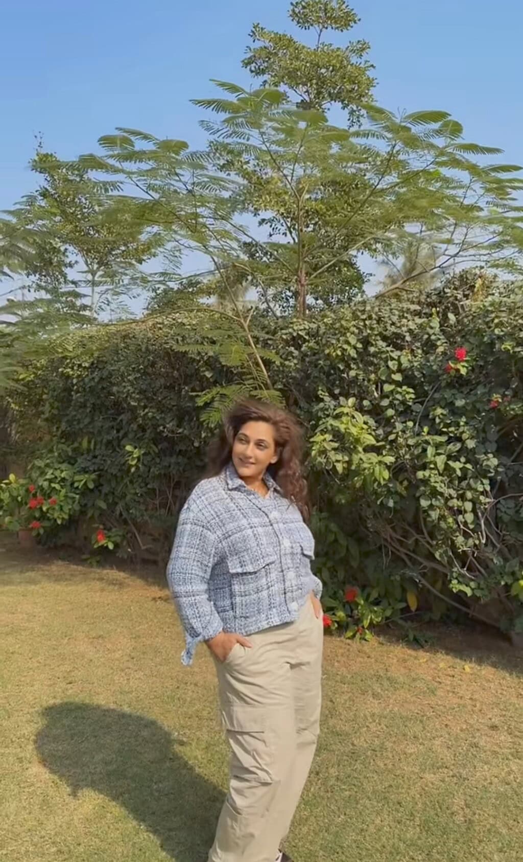 Do Kinaray Famed Dureshehwar’s Mother Trolled Over Her Dressing & Actions