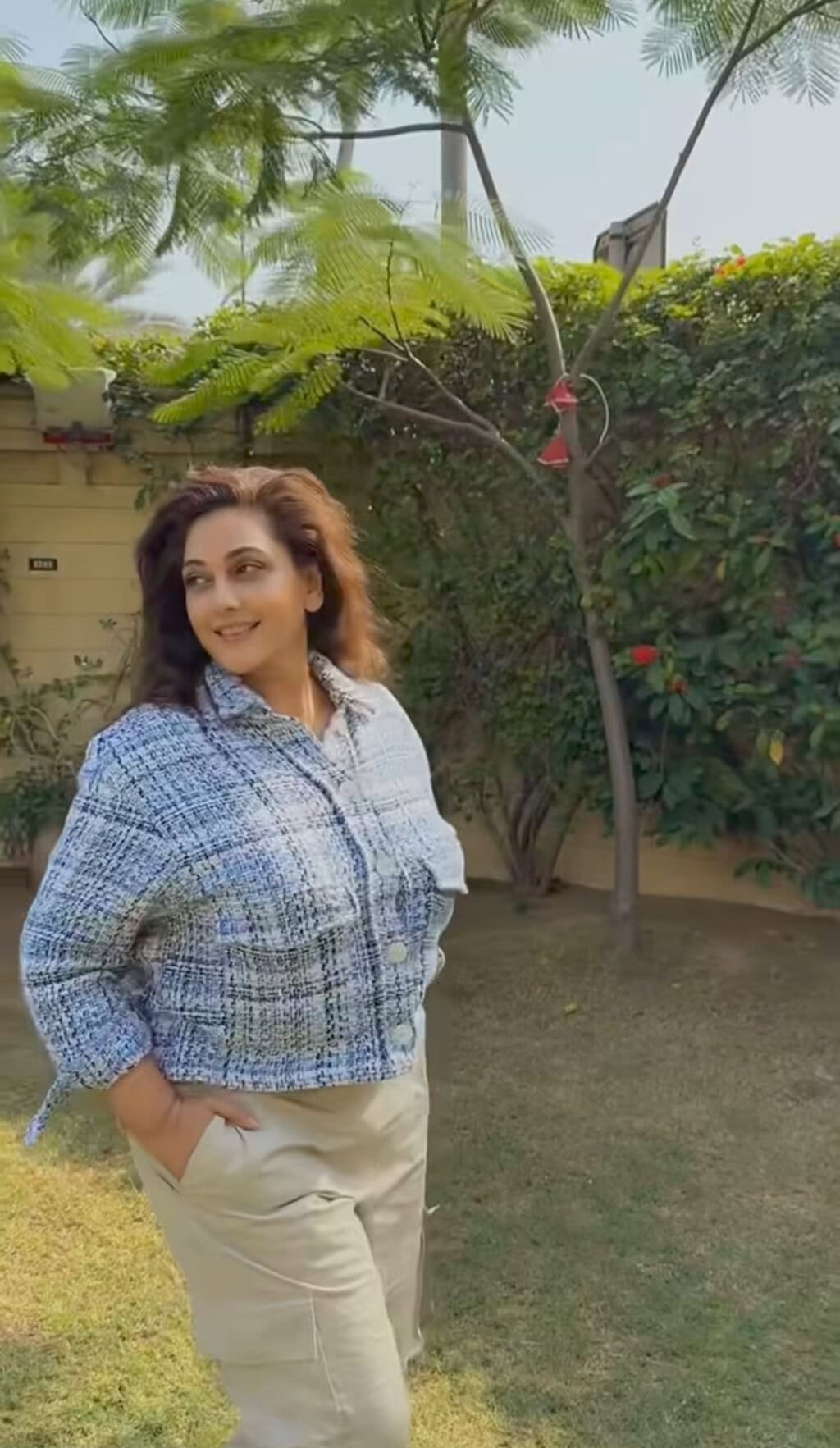 Do Kinaray Famed Dureshehwar’s Mother Trolled Over Her Dressing & Actions