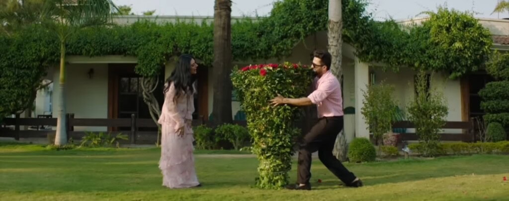 Falak Shabir Sweet Surprise for Wife Sarah Khan Wins Public