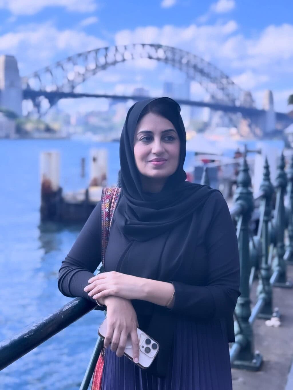 آسٹریلیا میں فرح آئکرر سولو ٹرپ نے بحث و مباحثہ کیا