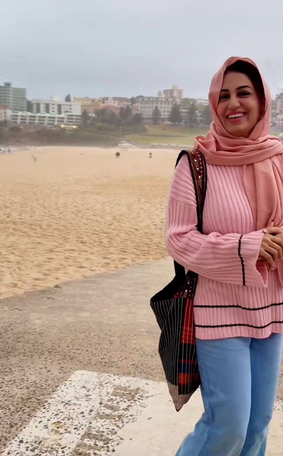 Farah Iqrar Solo Trip To Australia Stirs Discussion