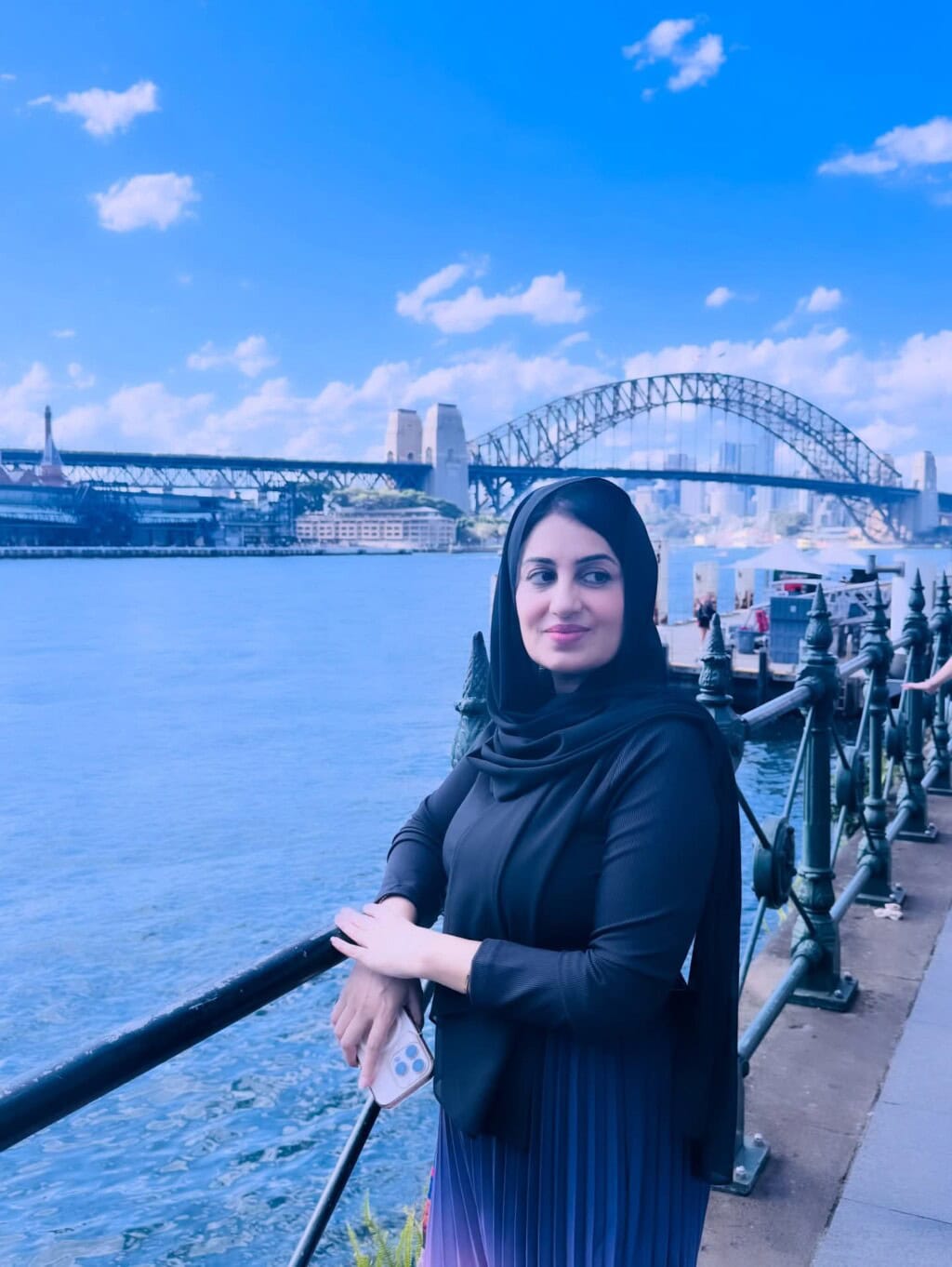 آسٹریلیا میں فرح آئکرر سولو ٹرپ نے بحث و مباحثہ کیا