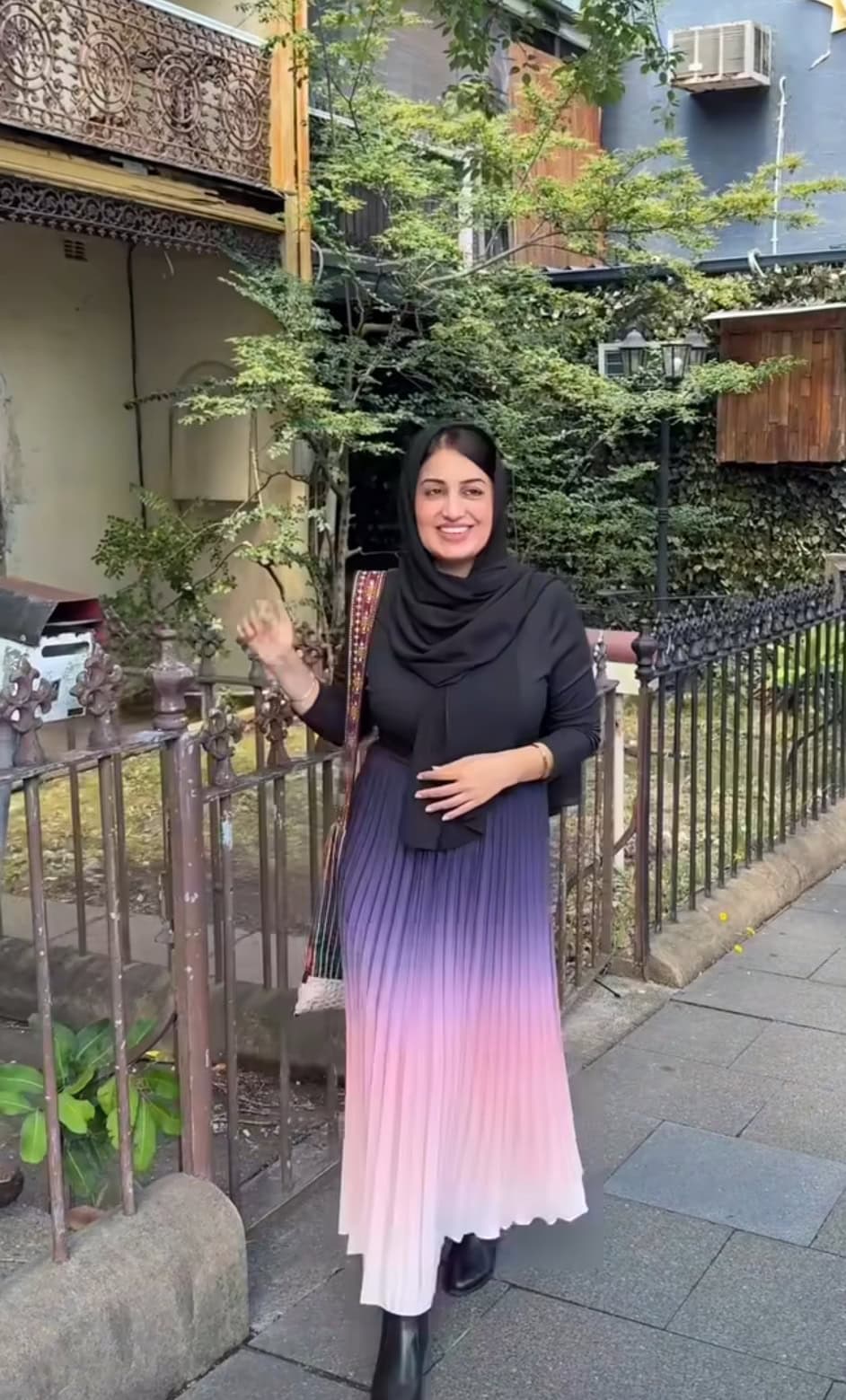 Farah Iqrar Solo Trip To Australia Stirs Discussion