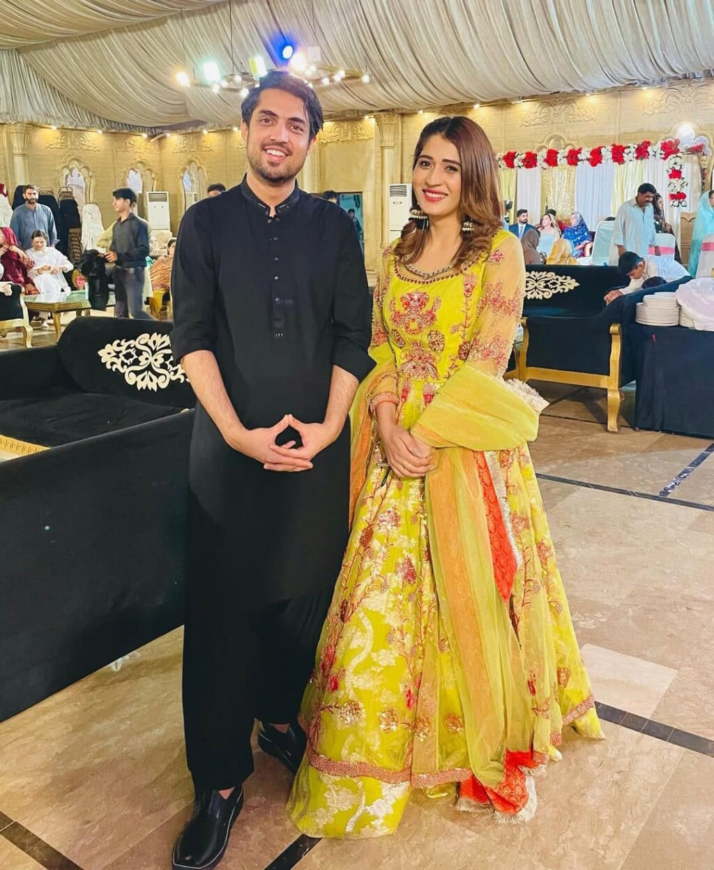 Iqrar ul Hassan & Aroosa Khan Anniversary Celebration With First Wife Criticized
