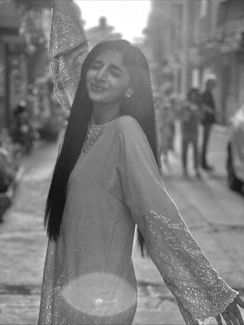 Mawra Hocane Shares Memorable BTS from Jama Taqseem