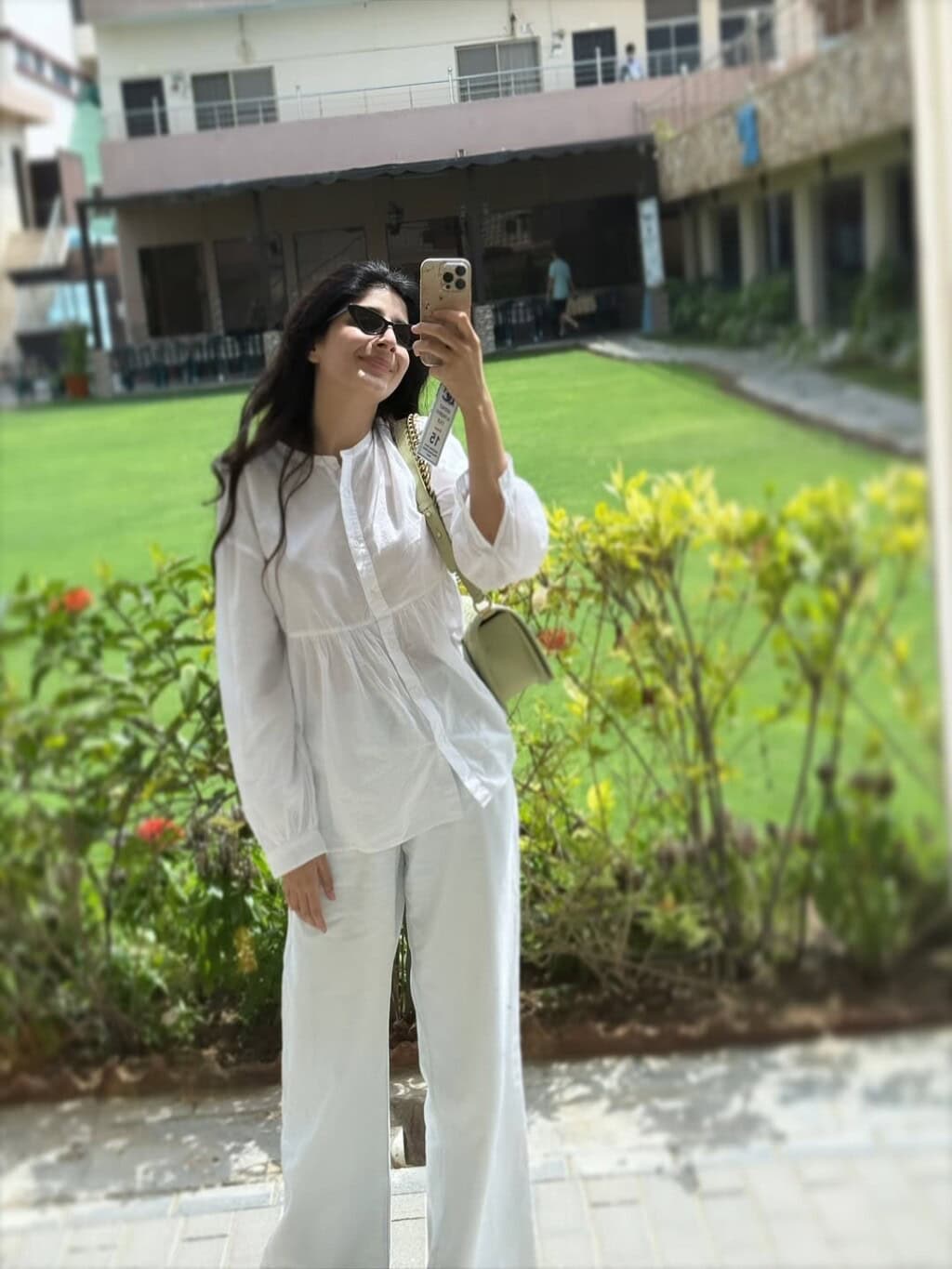 Mawra Hocane Shares Memorable BTS from Jama Taqseem