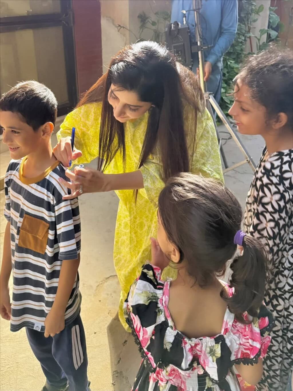 Mawra Hocane Shares Memorable BTS from Jama Taqseem