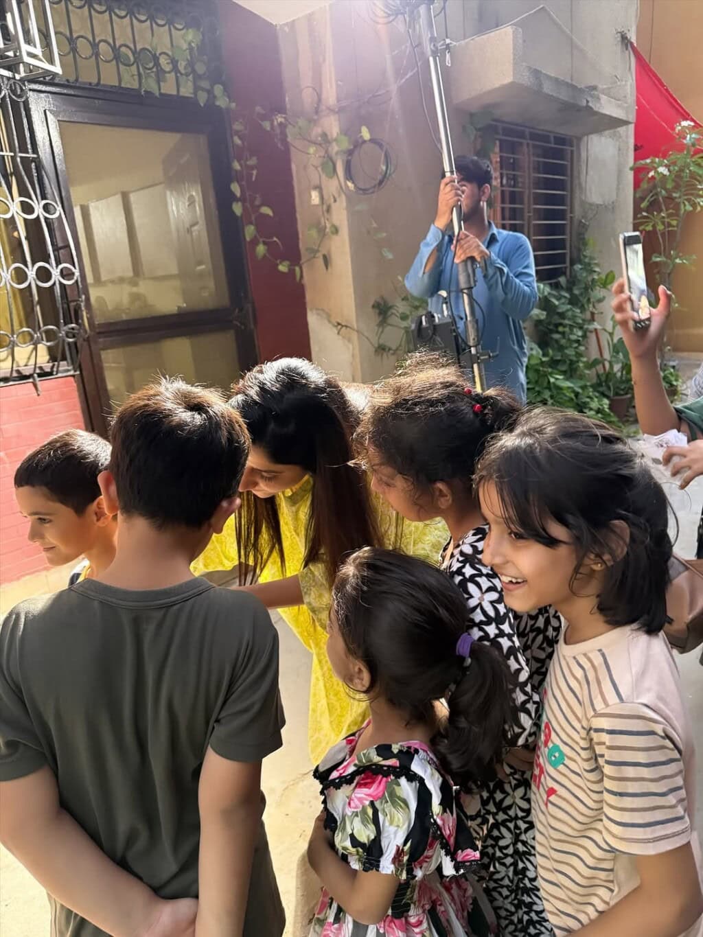 Mawra Hocane Shares Memorable BTS from Jama Taqseem