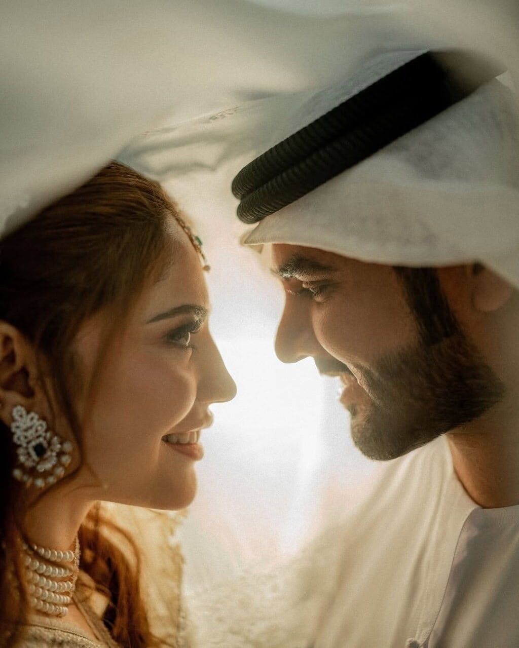 Neelam Muneer Videos With Husband Get Praise