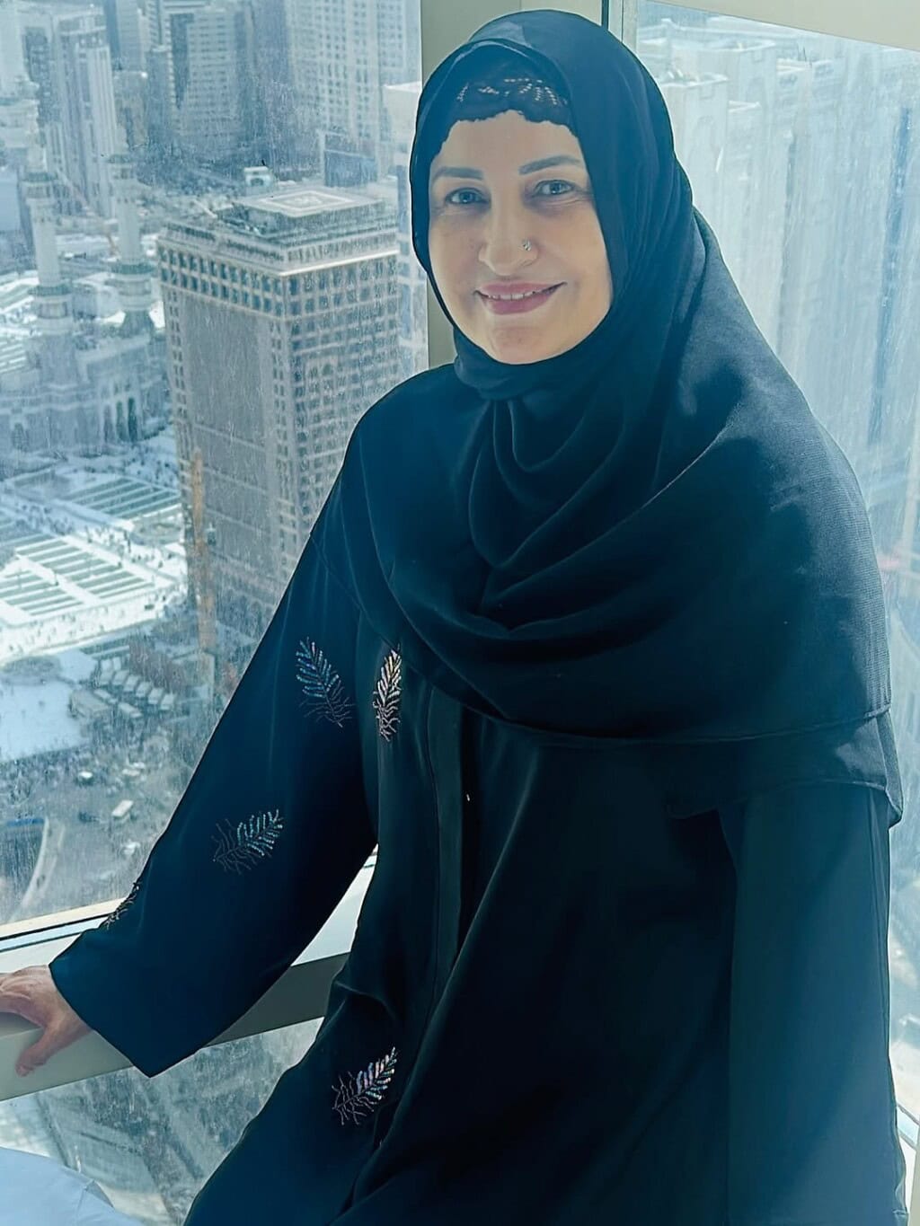 Saba Faisal Performs Umrah with Sons & Grandson