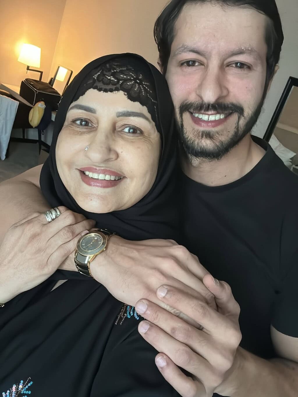 Saba Faisal Performs Umrah with Sons & Grandson