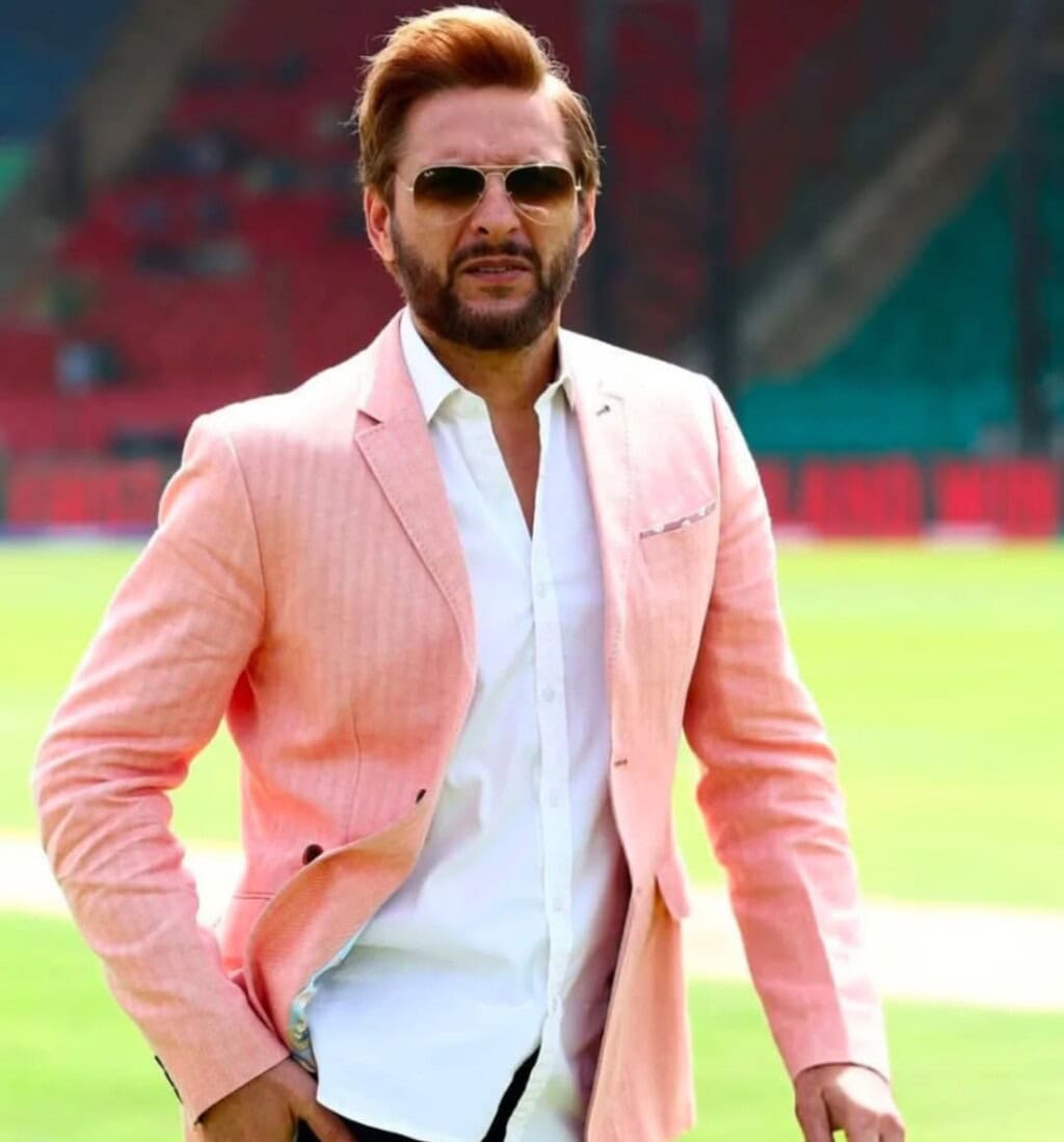 Fan’s Praise of Shahid Afridi and His Reaction Goes Viral