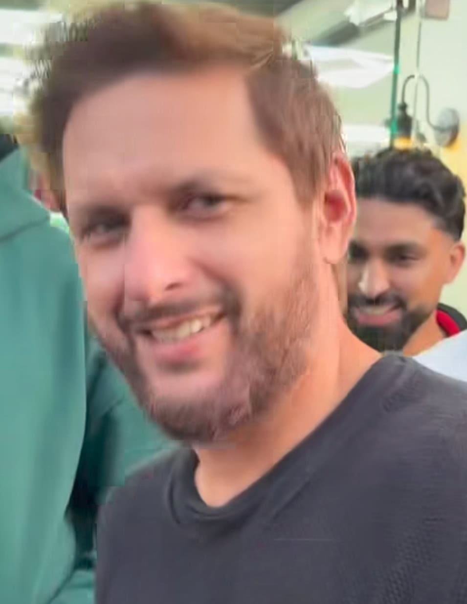 Fan’s Praise of Shahid Afridi and His Reaction Goes Viral