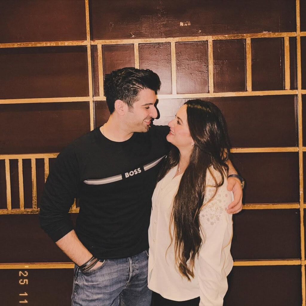 Aiman Khan & Minal Khan Celebrate 27th Birthday Together