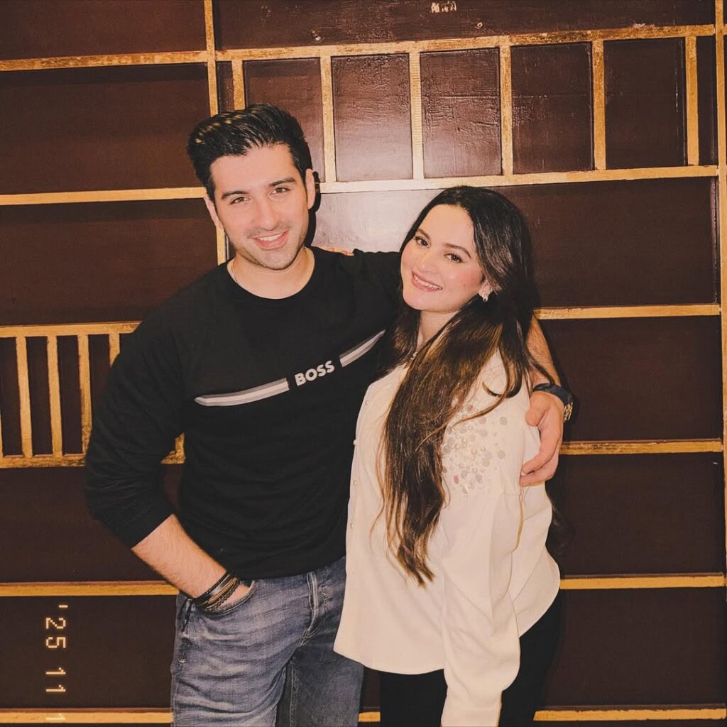 Aiman Khan & Minal Khan Celebrate 27th Birthday Together