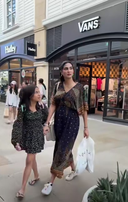 Fiza Ali Under Fire For Daughter’s Oufit
