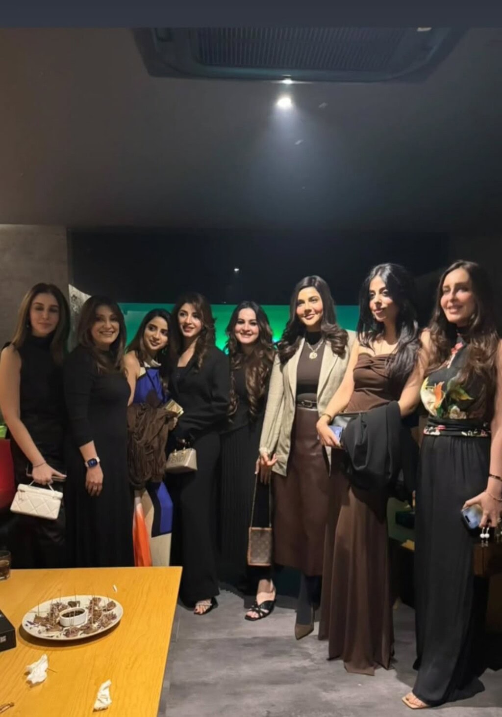 Friends Celebrate Aiman Khan & Minal Khan’s Birthday Bash