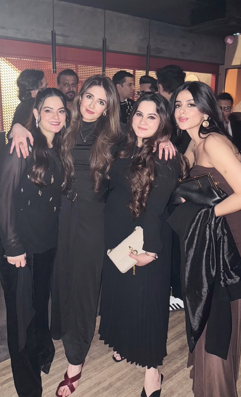 Friends Celebrate Aiman Khan & Minal Khan’s Birthday Bash