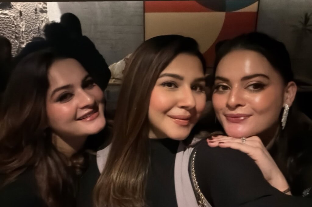 Friends Celebrate Aiman Khan & Minal Khan’s Birthday Bash