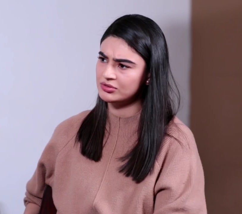 Iqra Aziz Fought Saheefa Jabbar For Yasir Hussain At A Club