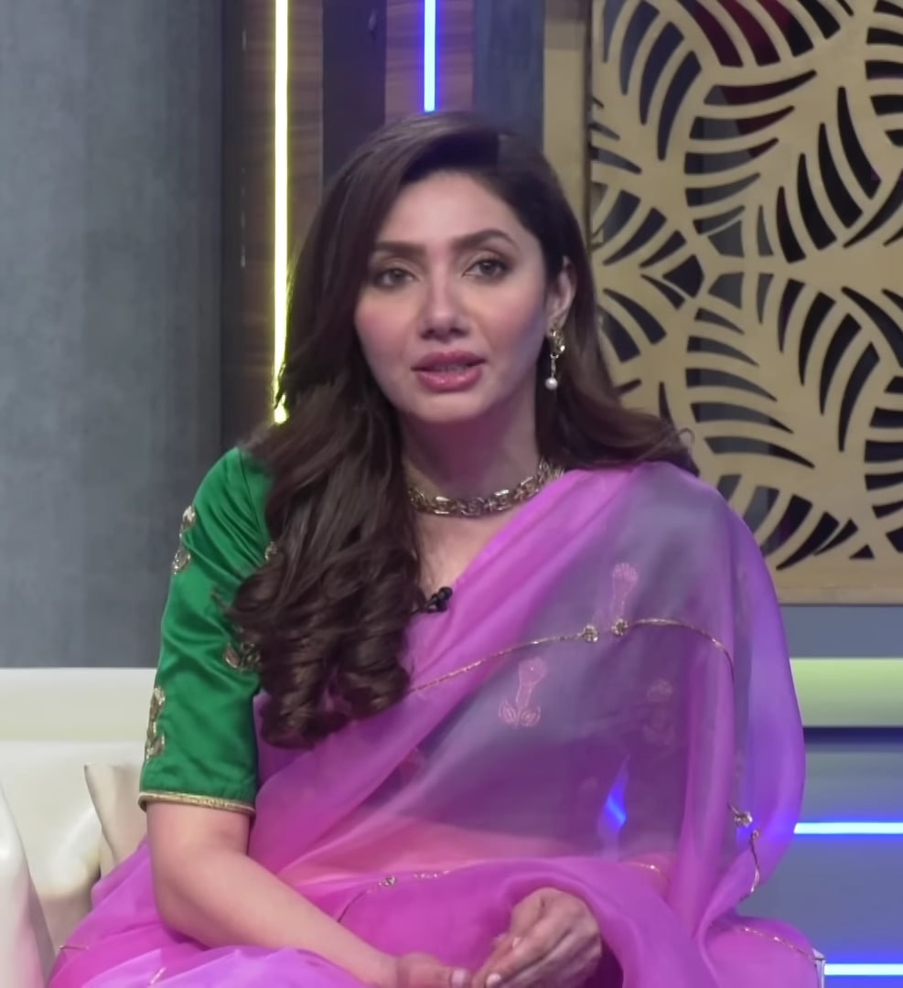 Mahira Khan Addresses Rivalry With Saba Qamar