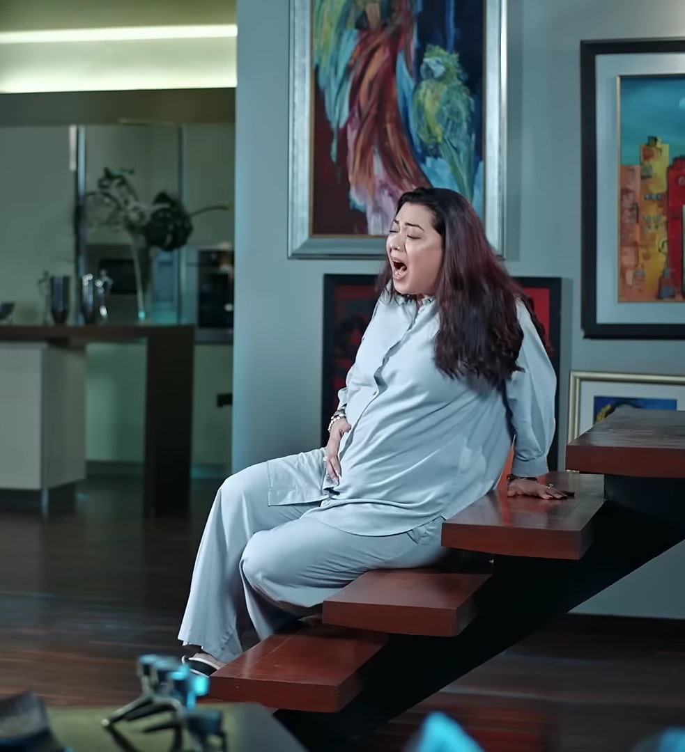 Meri Bahuain – Fabiha’s Mother Chaotic Delivery Scene Raises Eyebrows