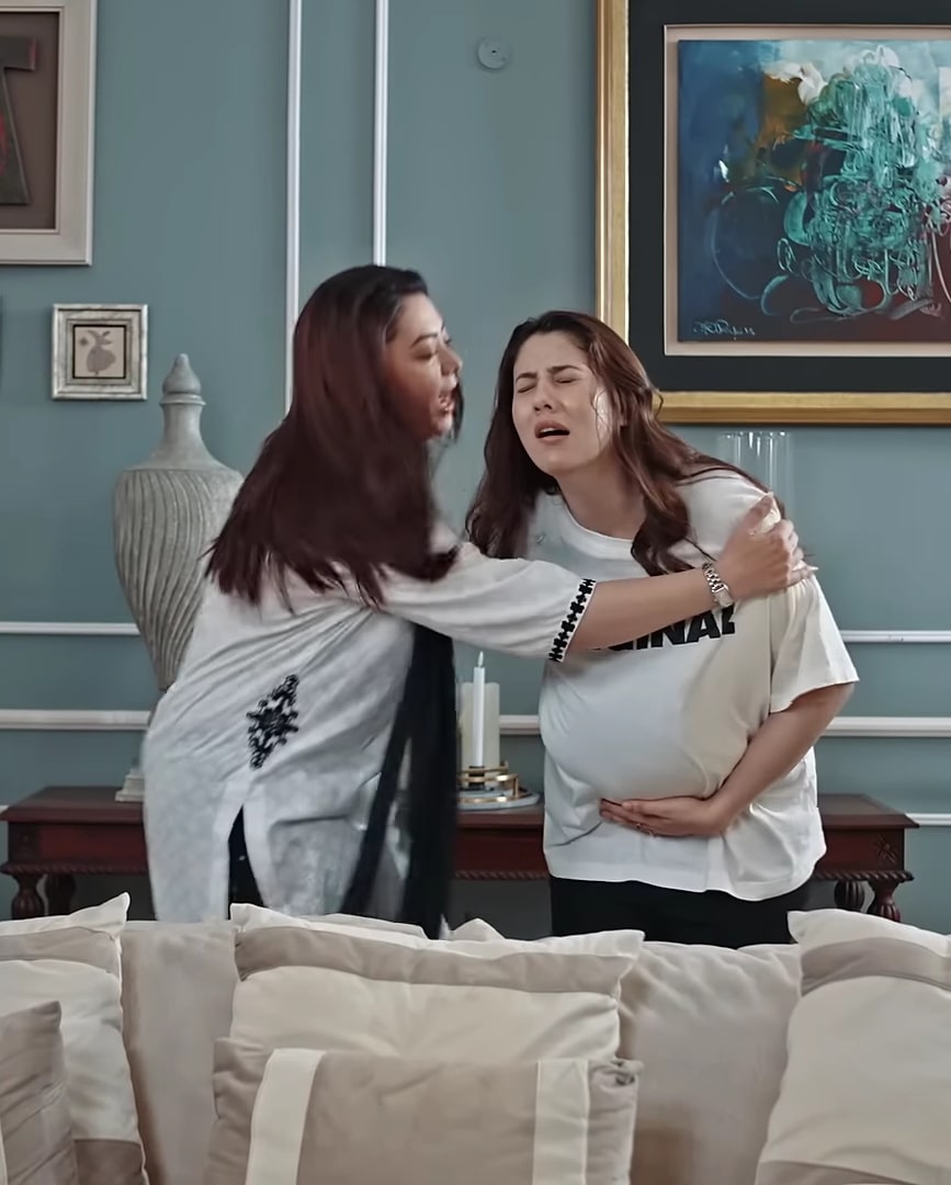 Meri Bahuain – Fans Baffled By Back To Back Pregnancies