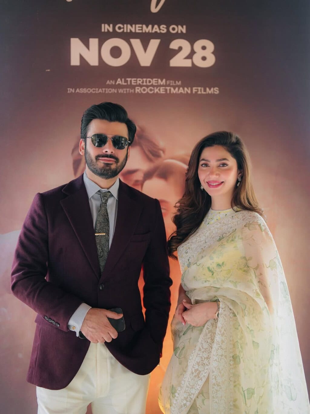 Mahira Khan & Fawad Khan Shine At Neelofar Press Meet
