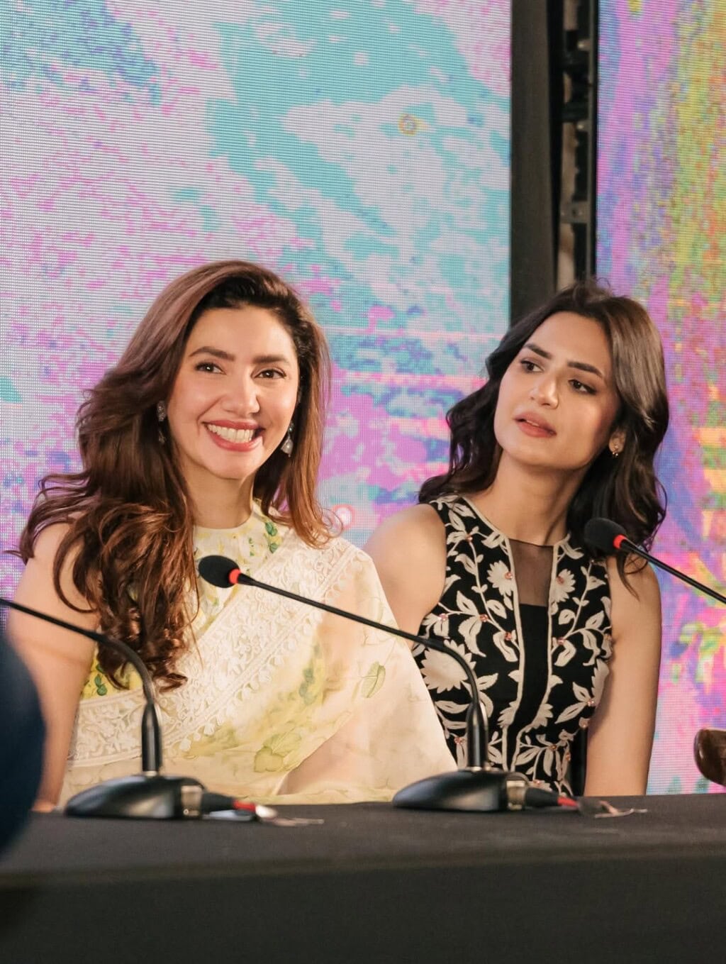 Mahira Khan & Fawad Khan Shine At Neelofar Press Meet