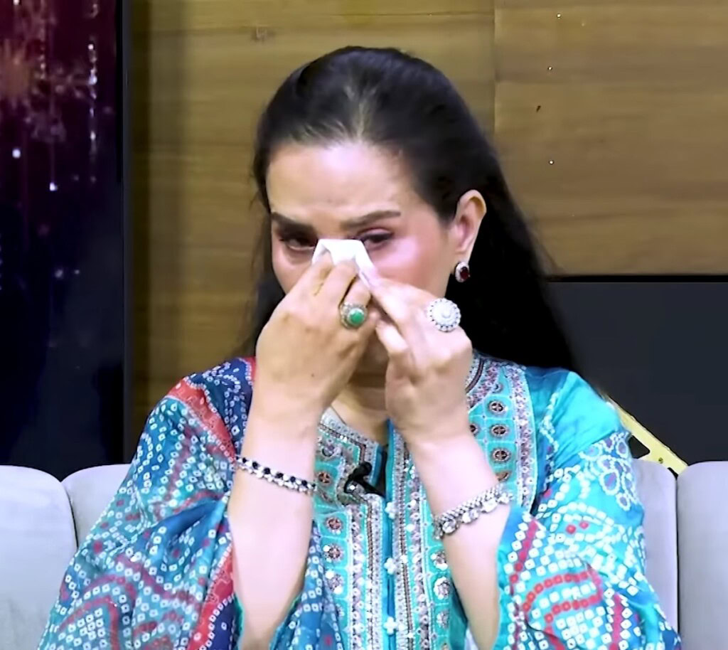 Munazzah Arif Shares Last Painful Conversation With Mother