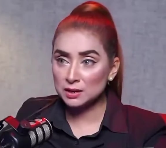 Public Stunned As Dr Nabiha Ali Khan Reveals She Observes Pardah